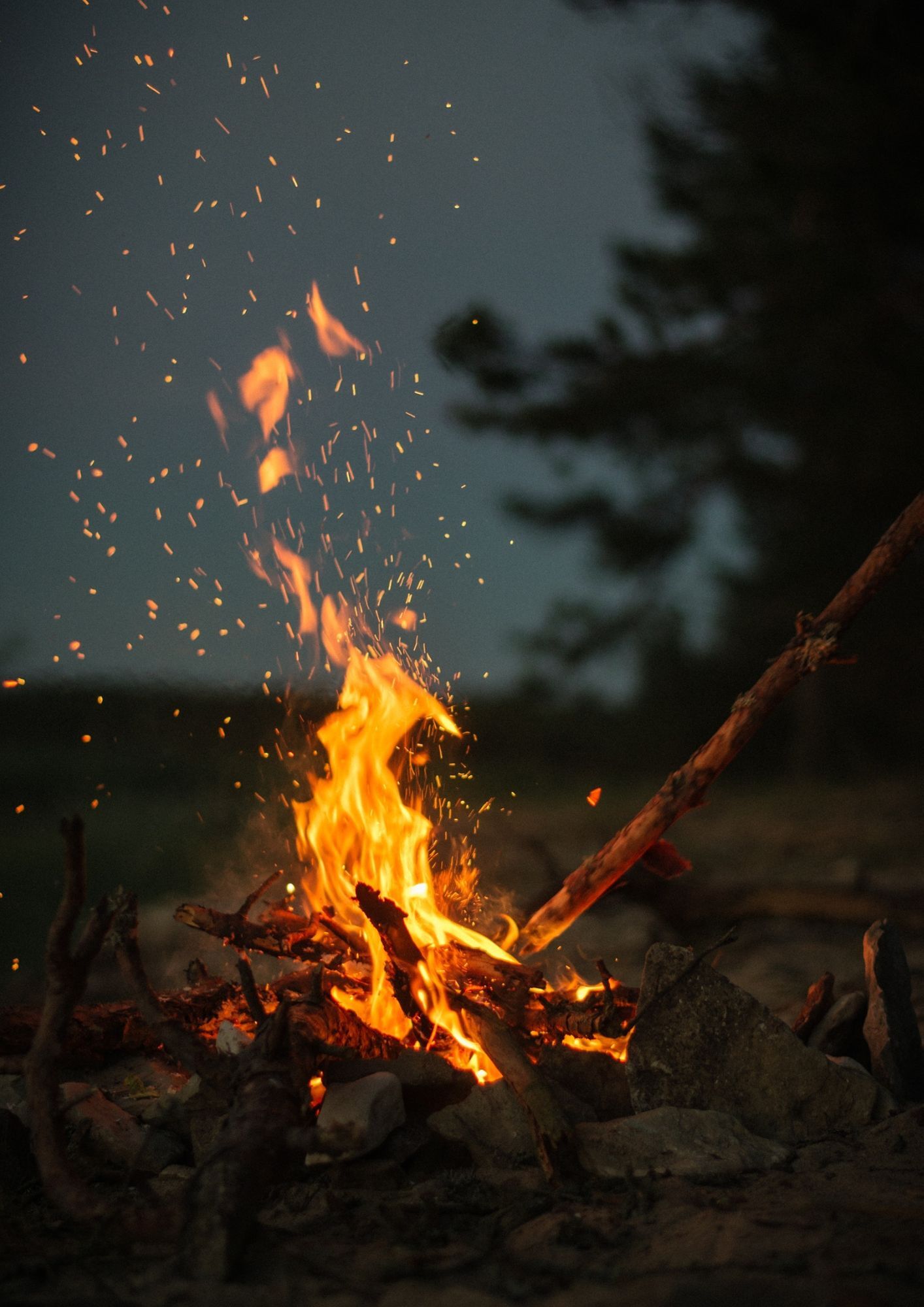 Osterfeuer im Klostergarten