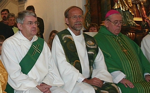 Diakon, Priester und Bischof. 