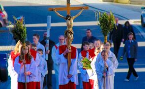 Ministranten am Palmsonntag