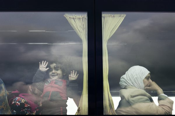 Flüchtlinge im Bus