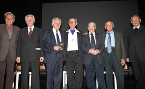 Holocaust-Überlebende mit LH Josef Pühringer und Bischof em. Maximilian Aichern. © Land OÖ/Kauder