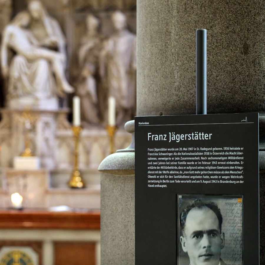 Stele für Franz Jägerstätter im Mariendom Linz