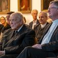 Bischof em. Maximilian Aichern und Bischof Manfred Scheuer, hier beim Festakt zu '25 Jahre Osthilfefonds' im Dezember 2022