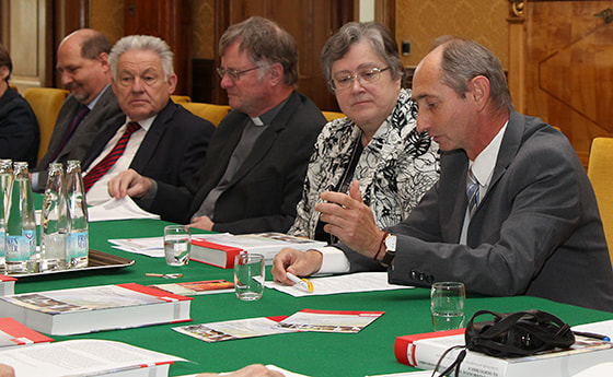 Mag. Andreas Reumayr (Missionsstelle der Diözese Linz, Herausgeber).