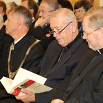 Überreichung der Festschrift zum 75er an Bischof Schwarz / KTU Linz, 9.6.2015