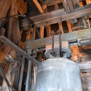 Die Antriebe und Glockenjoche werden erneuert