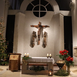 weihnachtliche Kirche St. Quirinus