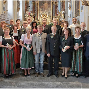 9 Jubilare mit 25igsten Hochzeitstag