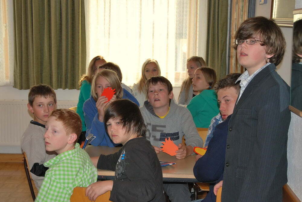 Vorstellgottesdienst und Schuhputzaktion der Firmlinge