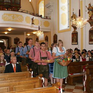 Erntedankfest mit Pfarrfoto