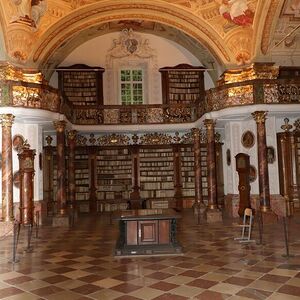 Stiftsführung mit Pater Friedrich