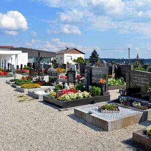 Friedhof und Aufbahrungshalle