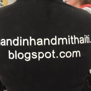 Hand in Hand mit Haiti