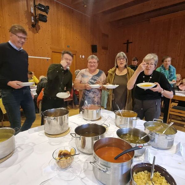 Die Auswahl an köstlichen Suppen war reichlich.