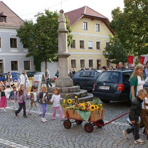 Erntedankfest mit Pfarrfoto