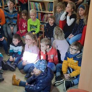 Büchereicafe mit Kamishibai