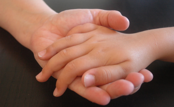 Hand in Hand. © Michael Haderer