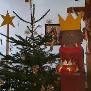 Zu Besuch in der Ernstinger Kapelle