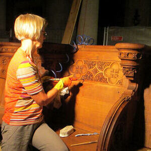 Kanzel- und Chorgestühlreinigung