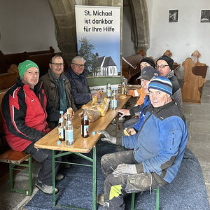 März - September 2025