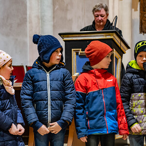 Erstkommunionkinder stellten sich im Gottesdienst vor