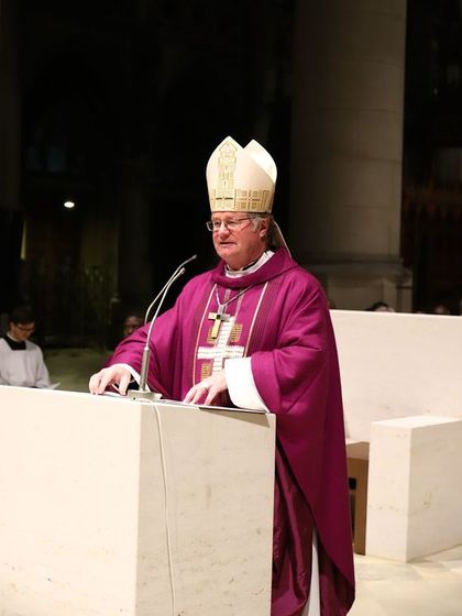 Bischof Manfred Scheuer bei seiner Predigt.