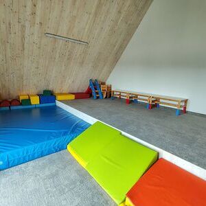 Das Pfarrheim in Altenberg wurde nach einem Entwurf des Architekten Dietmar Hammerschmid umgebaut. Am 5. Juli 2026 wird das 'Elisium' feierlich eröffnet.