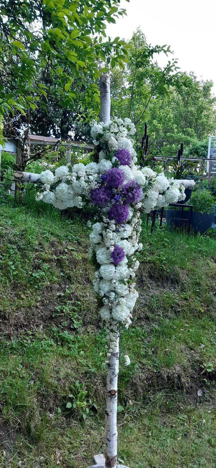 Maiandacht im Klostergarten