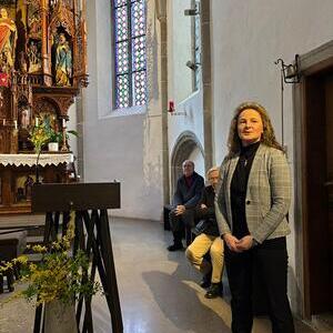 Sandra Bötscher in der Kirche Goldwörth