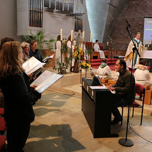 Singkreis gestaltet eine Messe