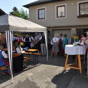 anschließend  Frühschoppen