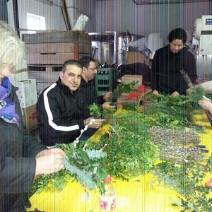 Palmbuschenbinden Eine-Welt-Kreis