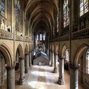 Ein Zelt im Linzer Mariendom