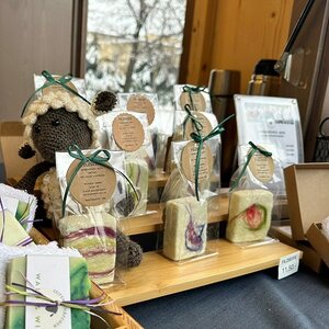 Handarbeit bei Advent am Dom