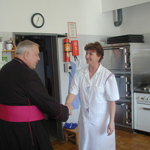 Begrüßung der Schulköchin Lini Ortner