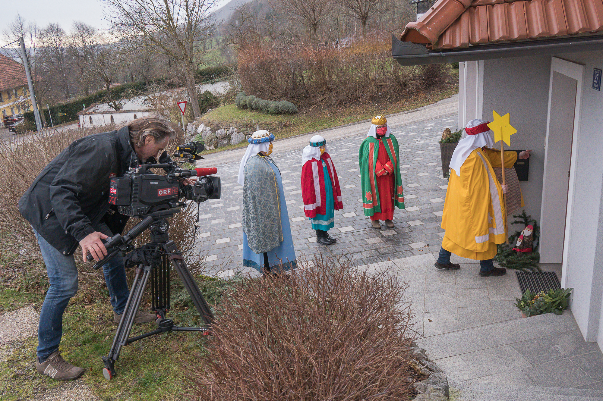ORF Dreh für 'Oberösterreich heute' mit Familie Vorauer als Sternsingergruppe