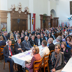 Der Steinerne Saal ist voll. Viele Gäste aus Politik, Gesellschaft und Kirche sind der Einladung zum Benefizsuppenessen gefolgt.