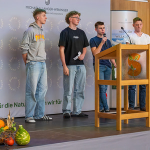 Bischof Manfred Scheuer besuchte die Landwirtschaftsschule in Schlierbach