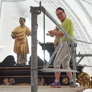 Alle packen an mit viel Fingerspitzengefühl