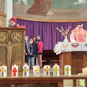 Familienmesse und Gruppengottesdienst der Erstkommunionkinder