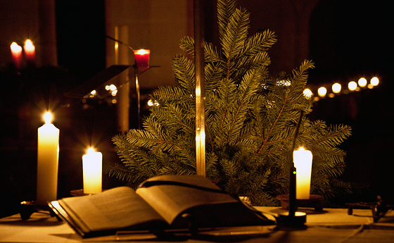 Am Altar im Advent