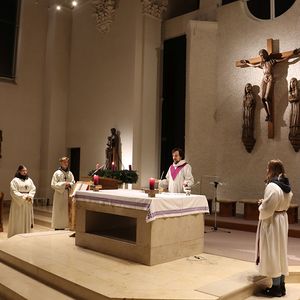 Adventkranzweihe 2022 in St. Quirinus