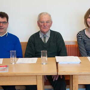 Engelbert Zeintl, Alois Pamminger und Elisabeth Rankl im Wahllokal