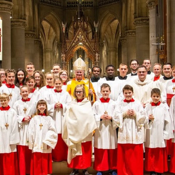 DomministratInnen und Seminaristen mit Bichof Dr. Manfred Scheuer