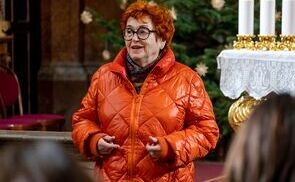 Künstlerin Valie Export bei der Präsentation der neuen Orgel auf dem Linzer Pöstlingberg im Jänner 2023. 