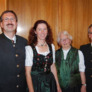 Trachtensonntag mit Ehejubilaren