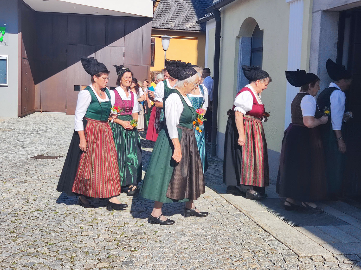 Spende Goldhaubengruppe