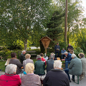 Maiandacht der KMB bei der Familie Schützenhofer