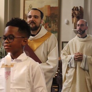 St. Quirinus feiert mit 10 Erstkommunionkindern 2026