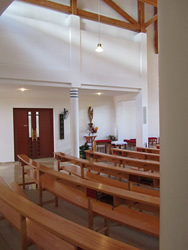 Kirchenraum, rund, links                      